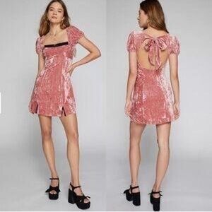 Kimchi Blue Crushed Velvet Open-Back Dress – XS